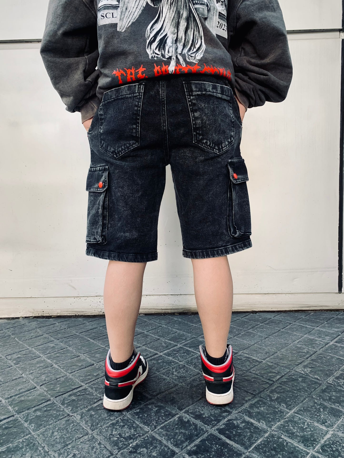 Short Atmosfera The Protective Gravillada