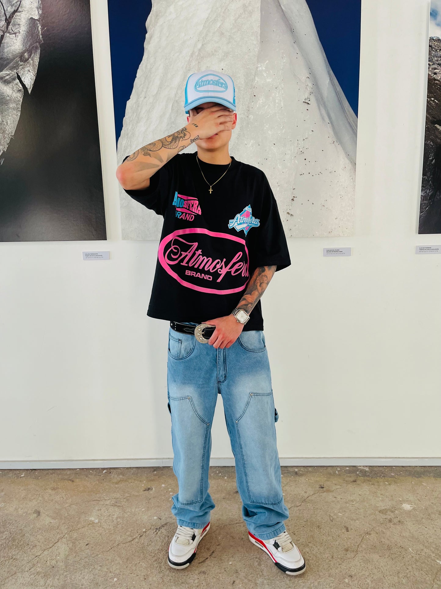 Polera Boxy Fit Atmosfera Eclipse World Negro