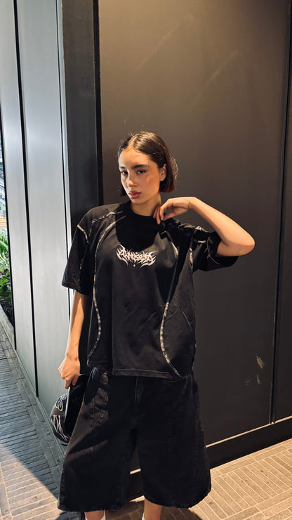 Polera Boxy Fit Atmosfera Infernó Megra