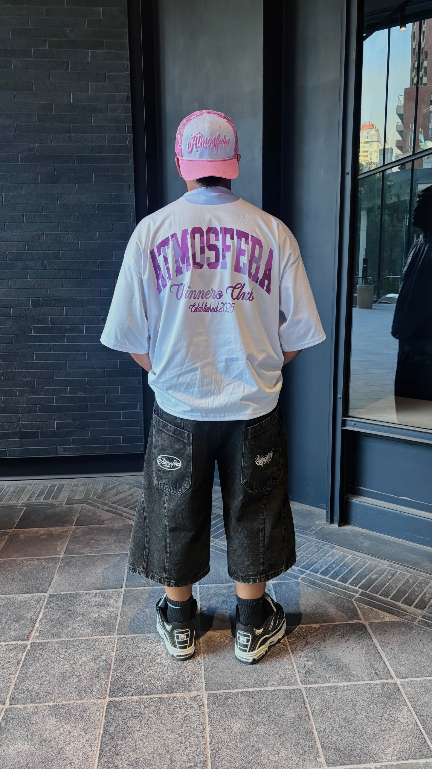 Polera Boxy Fit Atmosfera Winners club blanca camuflada rosa