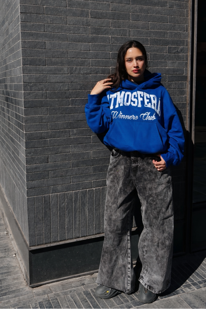 Poleron Boxy Fit Atmosfera Winniers Club Azul Rey.                      PRE - ORDEN 15 Días Hábiles