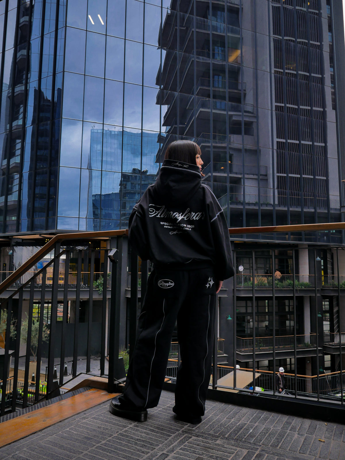 Buzo Atmosfera Nocturne Baggy Fit Negro