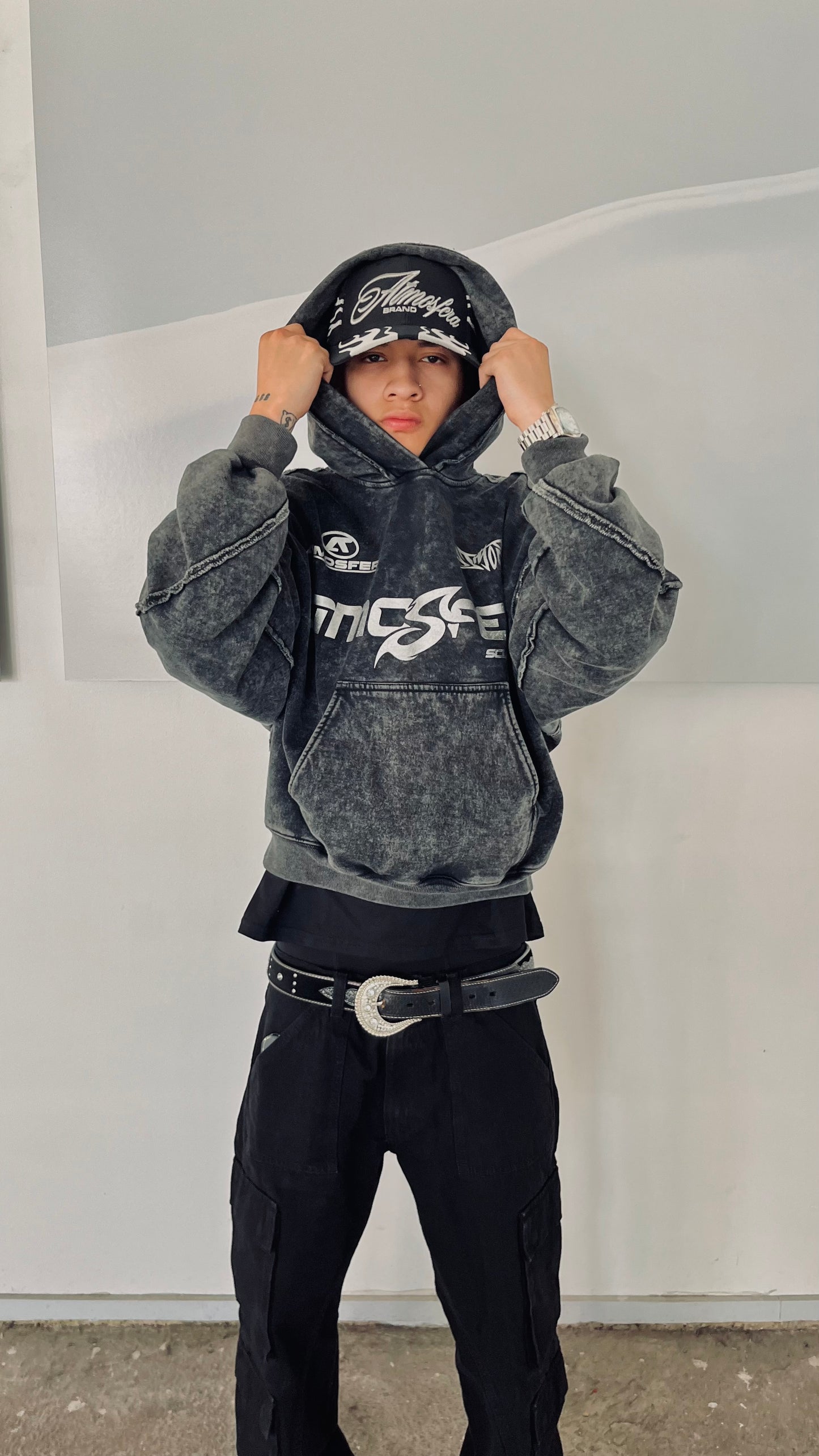 Poleron Boxy Fit Atmosfera Gravite Grabillado