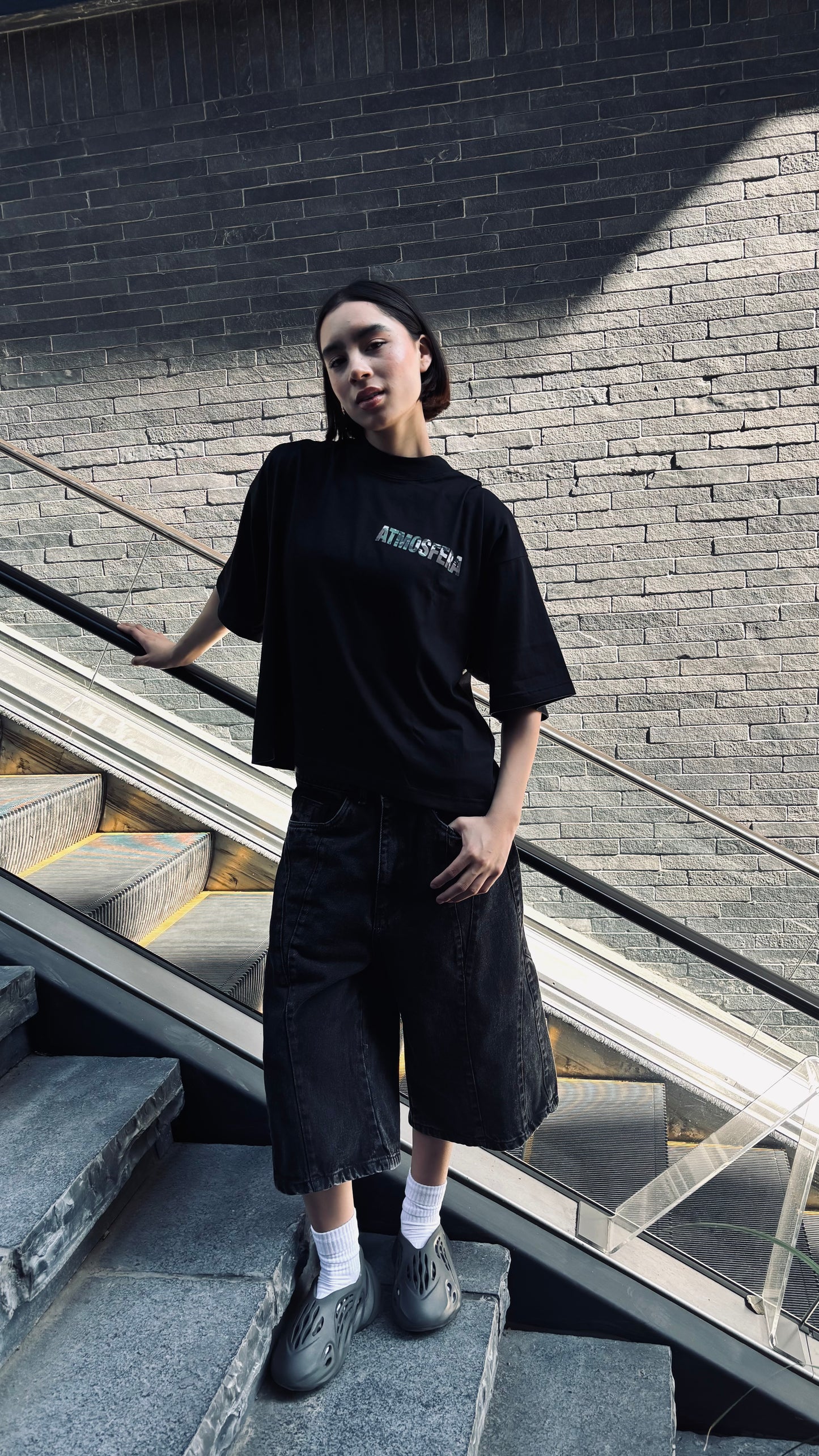 Polera Boxy Fit Atmosfera Winners club Negra